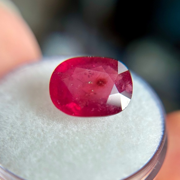 👑🩷 5.98 CT Natural RUBY Deep Red Cushion Faceted HUGE Gemstone - Picture 1 of 2